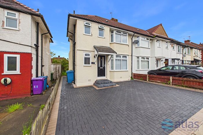 3 Bedroom Semi-Detached House To Rent In Northmead Road, Allerton, L19