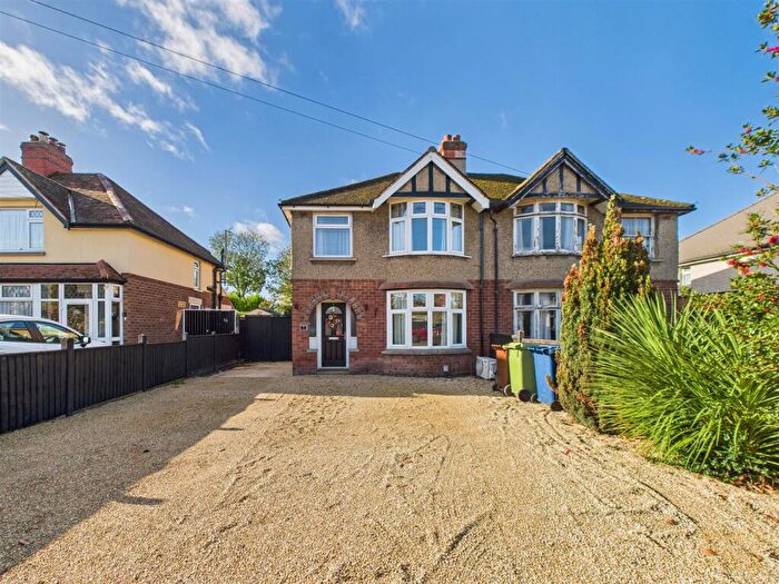 3 Bedroom Semi Detached House For Sale In Pirton Lane, Churchdown, Gloucester, GL3