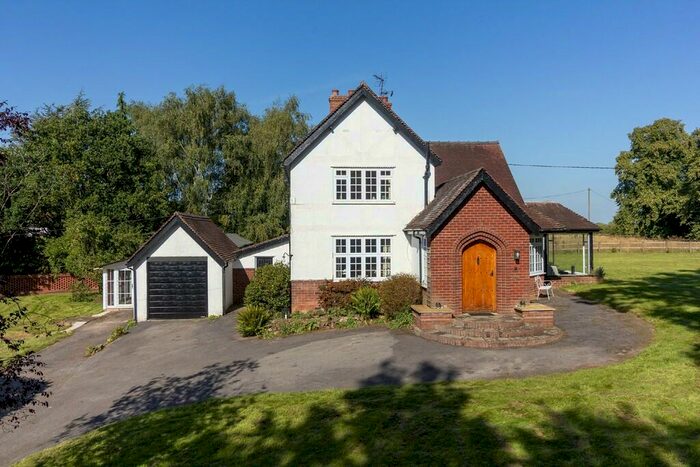 4 Bedroom Detached House For Sale In Holdiford Road, Tixall, ST18