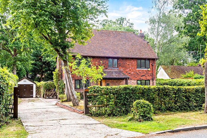 4 Bedroom Detached House For Sale In Chalk Road, Ifold, RH14