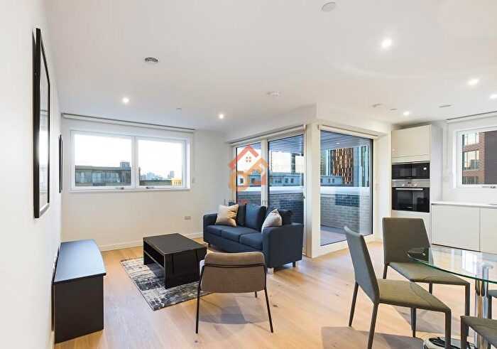 2 Bedroom Flat To Rent In Walton Heights, Walworth Road, London, SE17