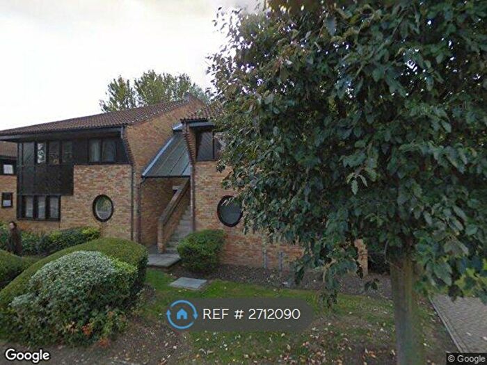 1 Bedroom Flat To Rent In Friars Mead, London, E14