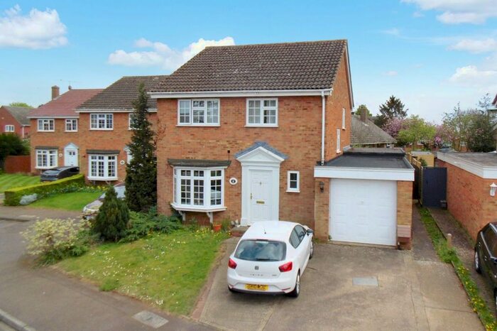 4 Bedroom Detached House For Sale In Warden Hill, Everton, SG19