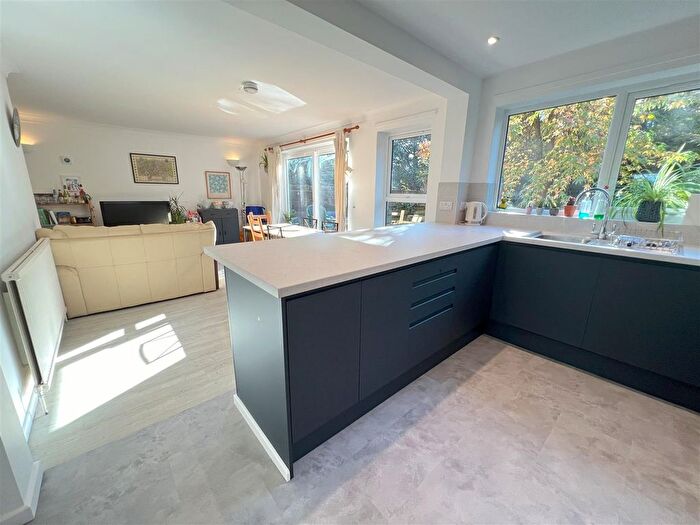 4 Bedroom Terraced House To Rent In Madingley Road, Cambridge, CB3