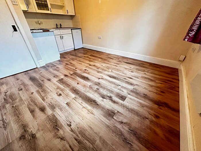 1 Bedroom Flat To Rent In Braidley Road, Bournemouth, BH2