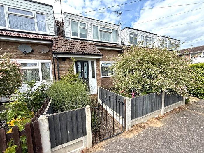 3 Bedroom Terraced House For Sale In Tyne East Tilbury, Essex, RM18