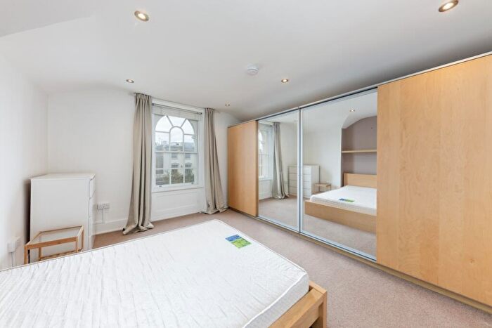 2 Bedroom Apartment To Rent In Camden Road, London, NW1