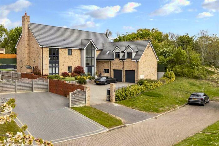5 Bedroom Detached House To Rent In Limbaud Close, Walton Park, Milton Keynes, Bucks, MK7