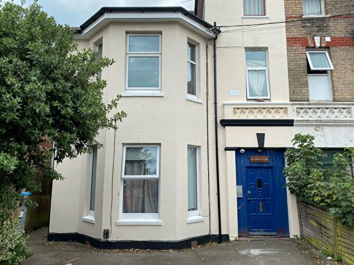 1 Bedroom Flat To Rent In Carlton Road, Bournemouth, BH1