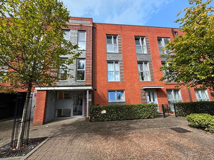 2 Bedroom Apartment To Rent In Ashcombe House, Meridian Way, SO14