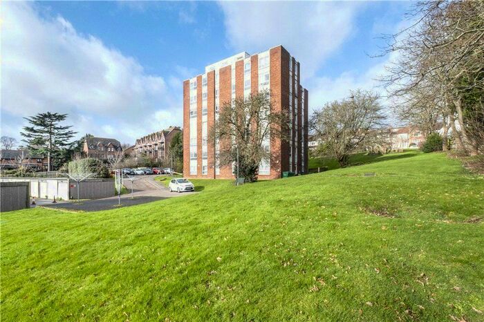 2 Bedroom Flat To Rent In Ross Road, London, SE25