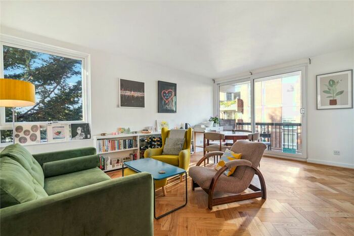 2 Bedroom Apartment To Rent In Wincott Street, London, SE11