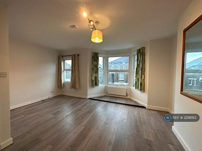 3 Bedroom Maisonette To Rent In Charlton Church Lane, London, SE7