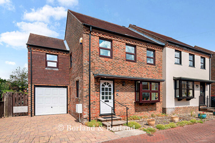 3 Bedroom Semi-Detached House For Sale In School Lane, Emsworth, PO10