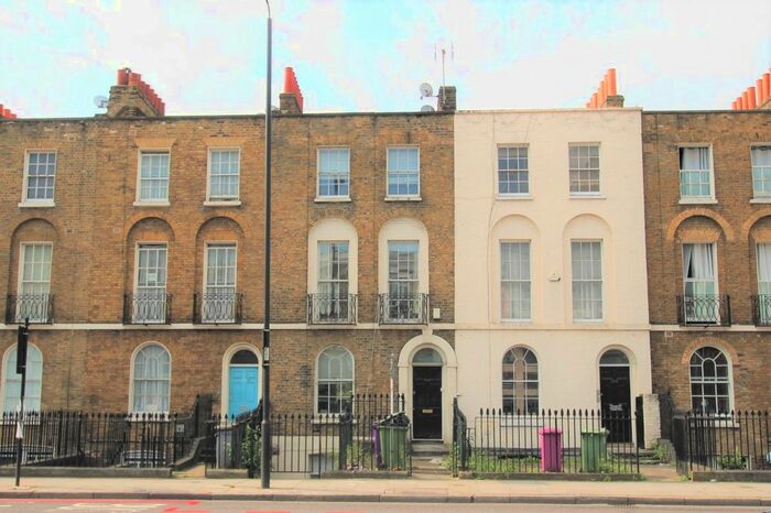 4 Bedroom Terraced House To Rent In Commercial Road, London, E1