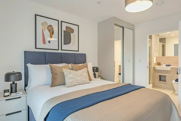 3 Bedroom Apartment To Rent In Bed, Nd Floor, Maxima, Verona House In Beam Park, RM9