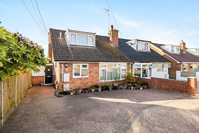 3 Bedroom Semi-Detached House For Sale In Sandwich Road, Eythorne, Dover, CT15