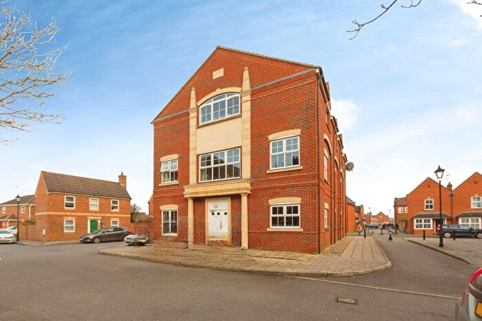 2 Bedroom Apartment For Sale In Knightsbridge Place, Aylesbury, HP19