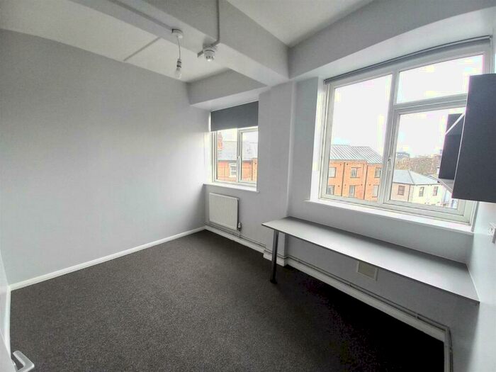 6 Bedroom Flat To Rent In **&# Pppw Excluding Bills** Flat, Croft House, Alfreton Rd, Nottingham, NG7