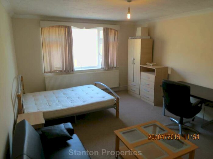 Studio To Rent In Whiteoak Road, Fallowfield, M14