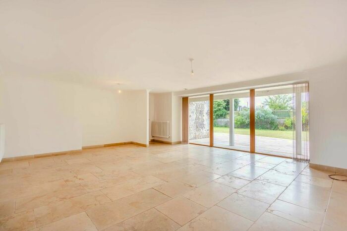 4 Bedroom Detached House For Sale In Pill Row, Caldicot, Monmouthshire, NP26