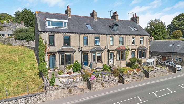 4 Bedroom End Terrace House For Sale In Hillcrest. Long Preston, Skipton, BD23