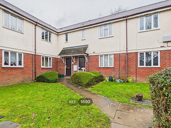 1 Bedroom Flat To Rent In Chinook, Colchester, CO4