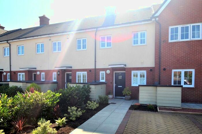 2 Bedroom Terraced House To Rent In Long Furlong Drive, Slough, Berkshire, SL2
