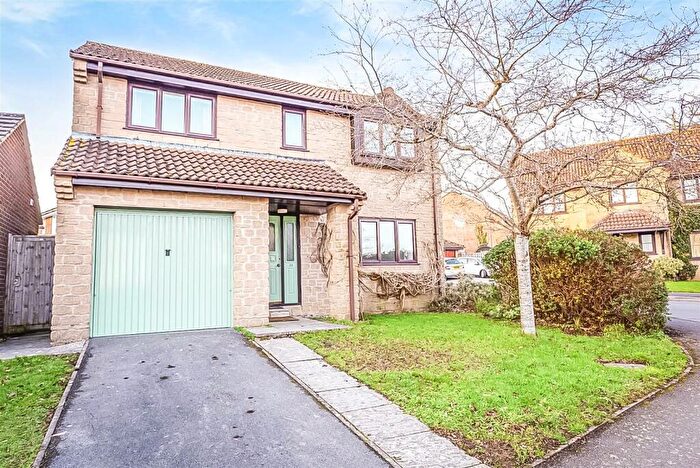 4 Bedroom Detached House To Rent In The Beeches, Beaminster, DT8