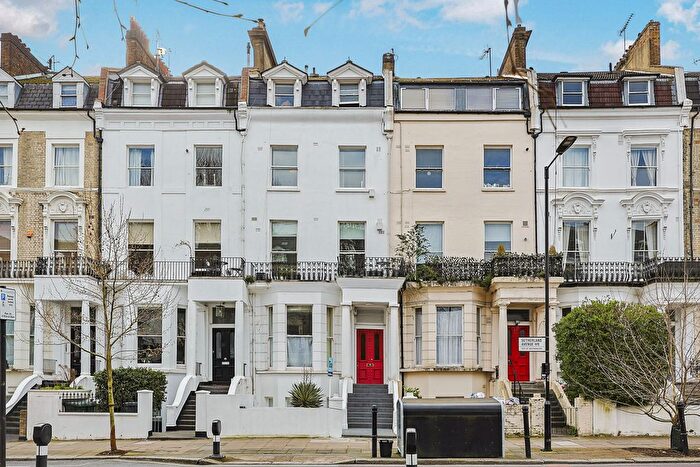 2 Bedroom Flat For Sale In Sutherland Avenue, London, W9