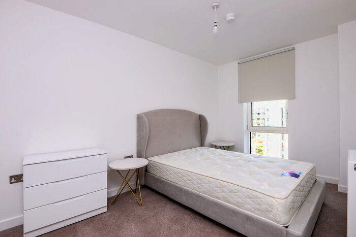 1 Bedroom Flat To Rent In Lockgate Square, Salford, M5