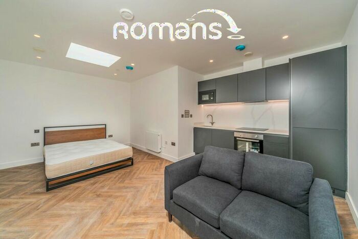 Apartment To Rent In Market Place, Reading, RG1