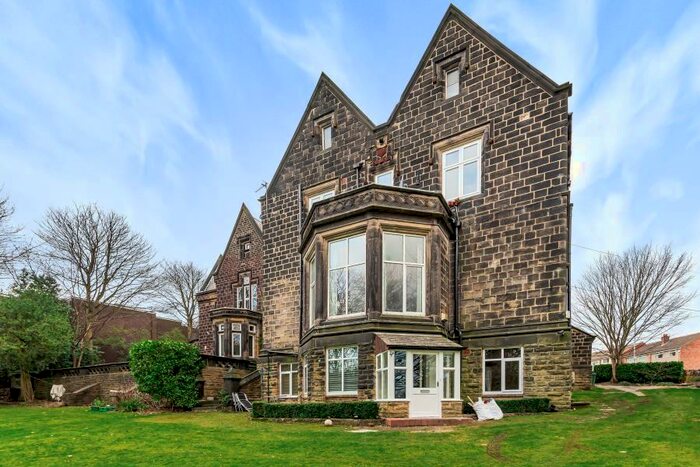 2 Bedroom Flat To Rent In St Ann's Grange, St Ann's Lane, Burley, Leeds, LS4