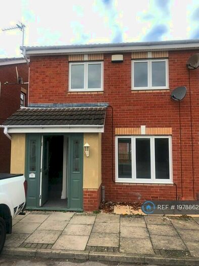 3 Bedroom Semi-Detached House To Rent In Freyja Croft, Scartho Top, Grimsby, DN33