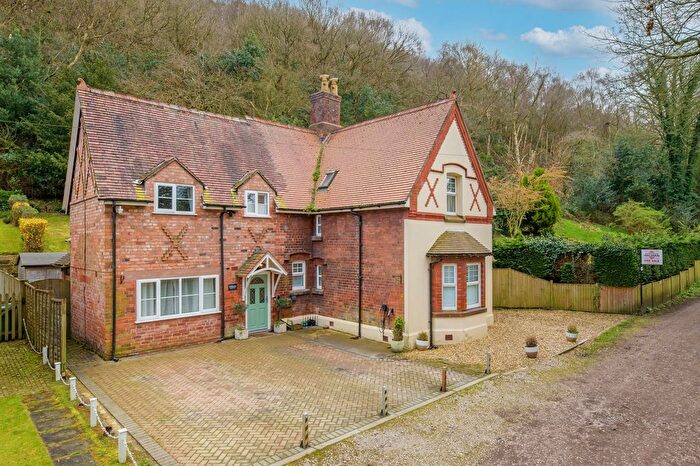 4 Bedroom Cottage For Sale In Carriage Drive, Frodsham, WA6