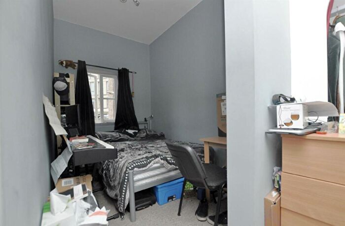 3 Bedroom Flat To Rent In Cumberland Street, St.Pauls, BS2