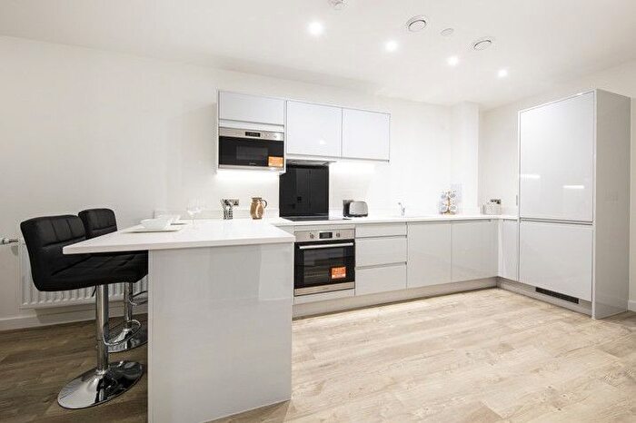 1 Bedroom Flat For Sale In High Road, Goodmayes, Ilford, IG3
