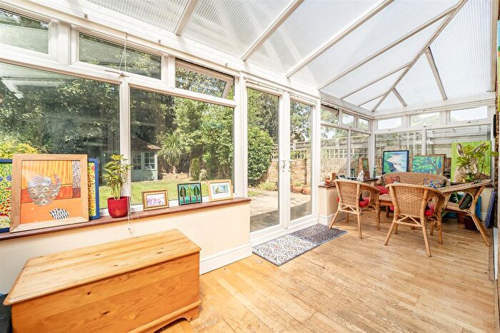 4 Bedroom Detached House For Sale In Church Road, Hanwell, W7