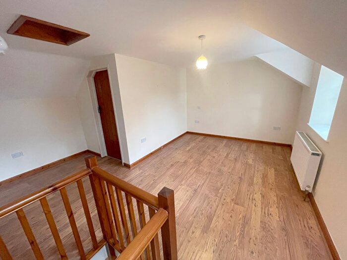 1 Bedroom Mews To Rent In Royal Oak Mews, Lampeter, SA48