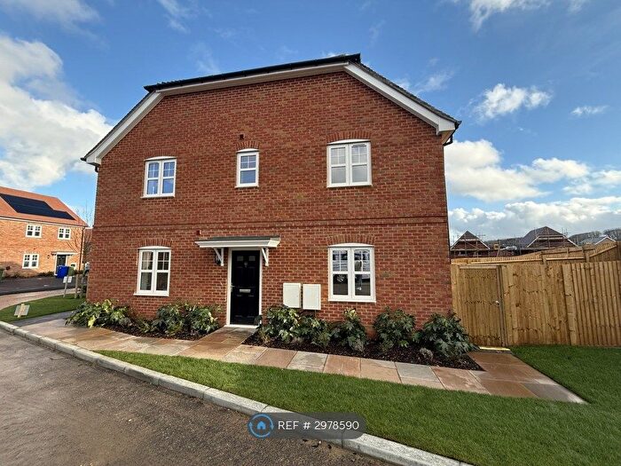 3 Bedroom Semi Detached House To Rent In Monarch Place, Newington, ME9