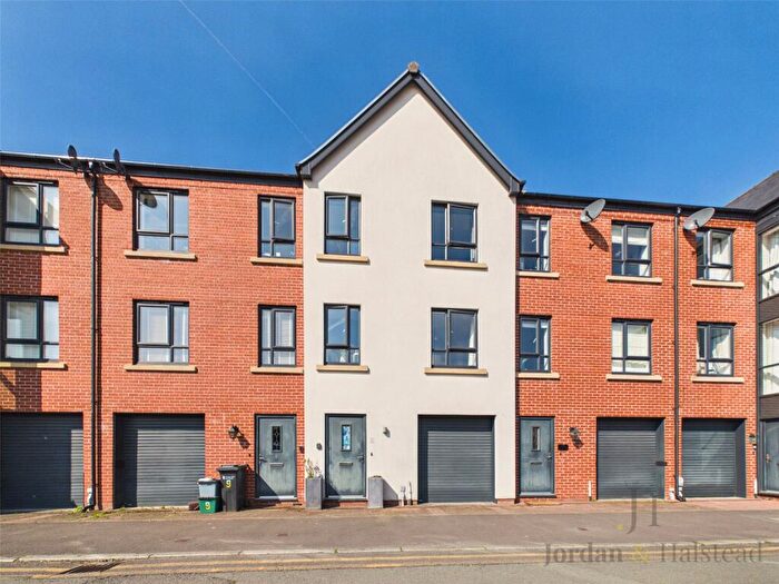 3 Bedroom Town House For Sale In Charles Street, Chester, Cheshire, CH1