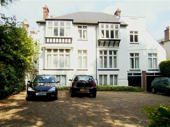 1 Bedroom Flat To Rent In Castle Hill Terrace, Maidenhead, SL6