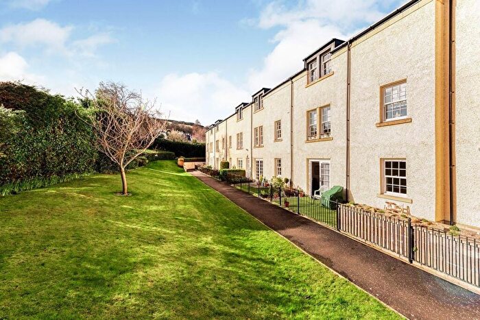 2 Bedroom Flat To Rent In Willowbrae Road, Edinburgh, EH8