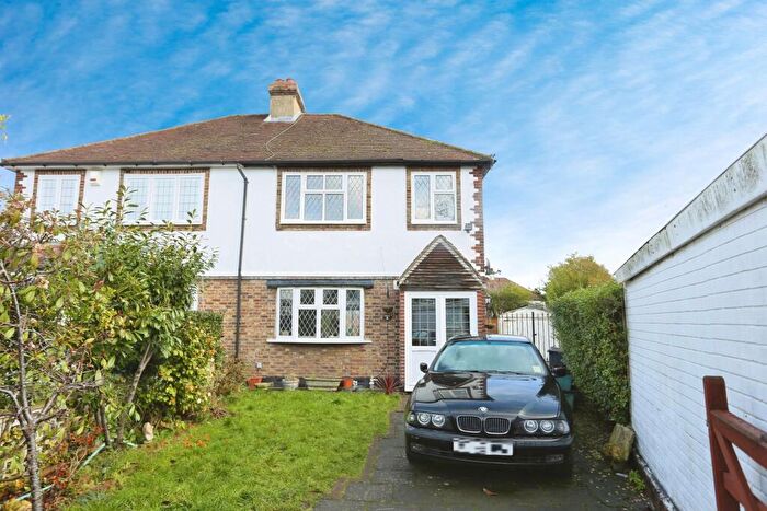 3 Bedroom Semi Detached House For Sale In Briar Gardens, Hayes, Bromley, Kent, BR2