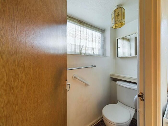 3 Bedroom Detached House For Sale In Malvern Drive, Bristol, BS30