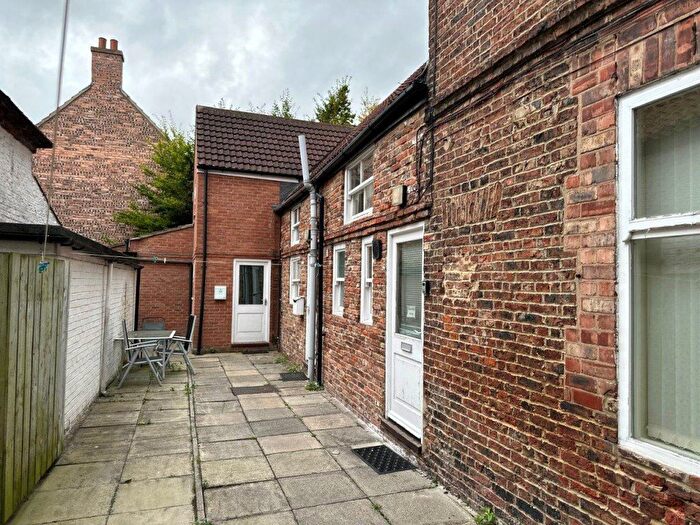 2 Bedroom Terraced House To Rent In High St, Yarm, TS15