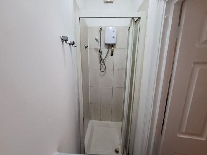 Studio To Rent In Kyverdale Road, London, N16