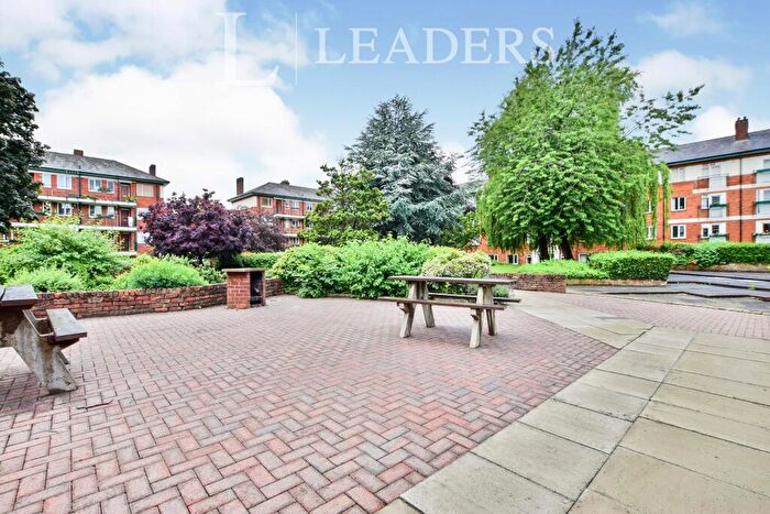 2 Bedroom Apartment To Rent In Kielder Square, Eccles New Road, Salford, M5