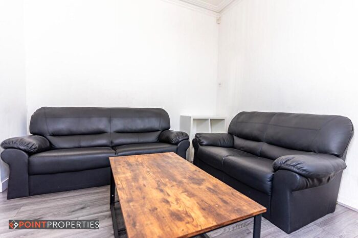 5 Bedroom Terraced House To Rent In Bedroom House, Garmoyle Road, L15