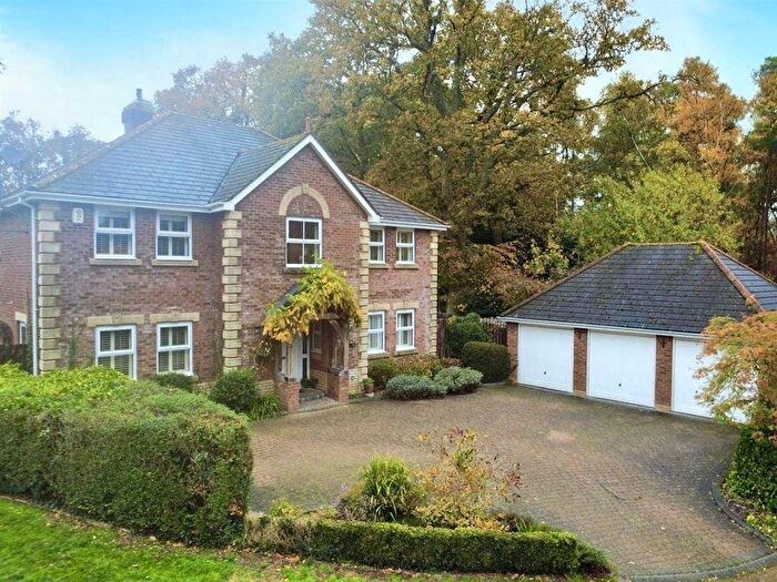 5 Bedroom Detached House For Sale In Woolton Lodge Gardens, Woolton Hill, RG20